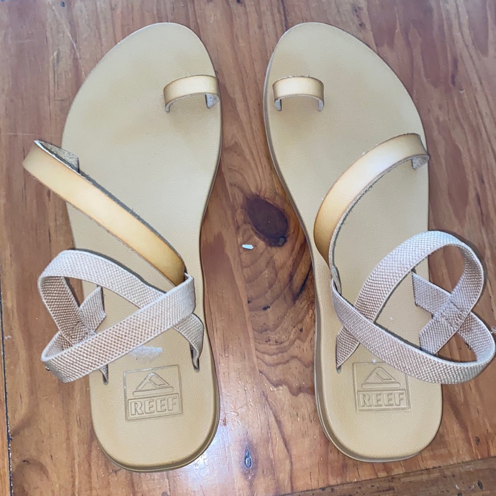 Reef sandals from Universal